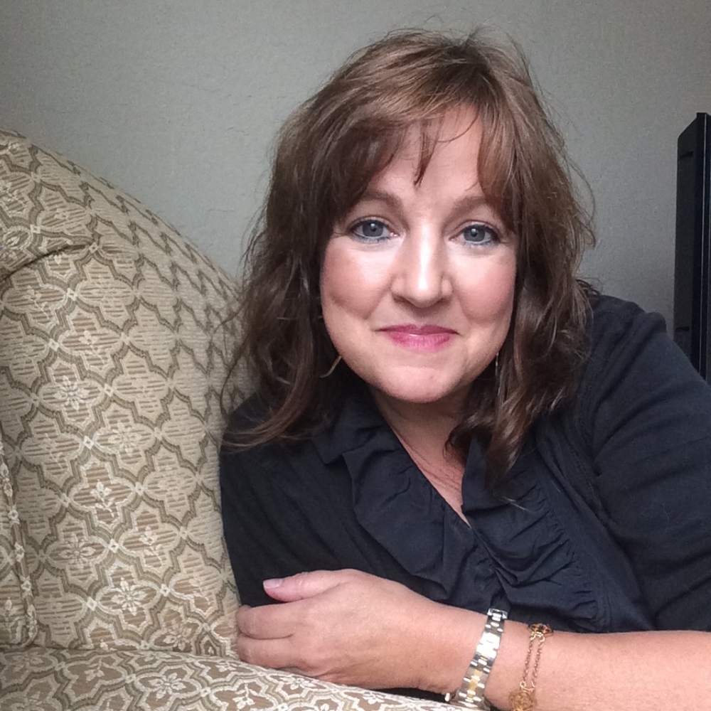 Meet your Posher, Debi